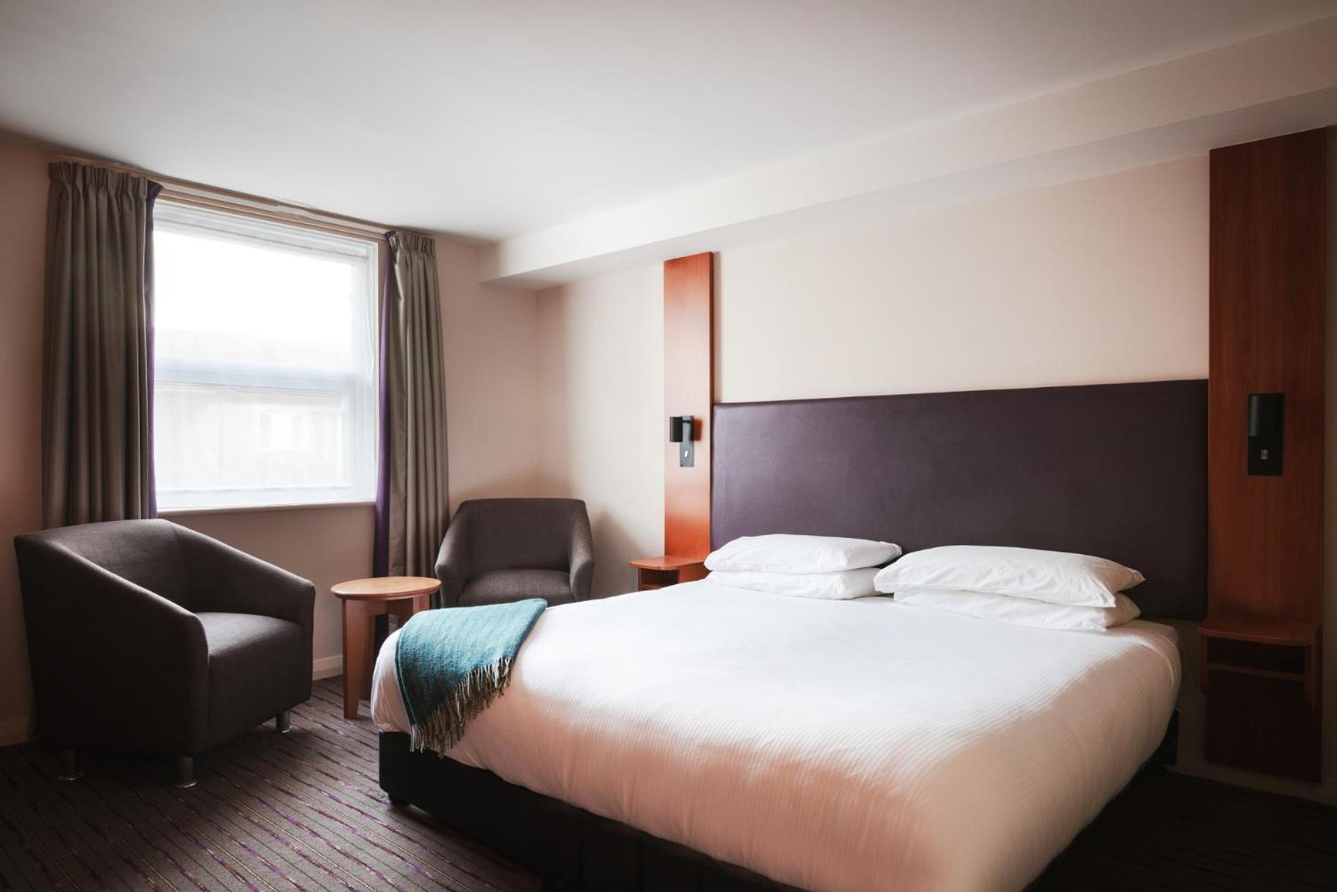 The Highwayman Hotel Chesterfield Exteriör bild