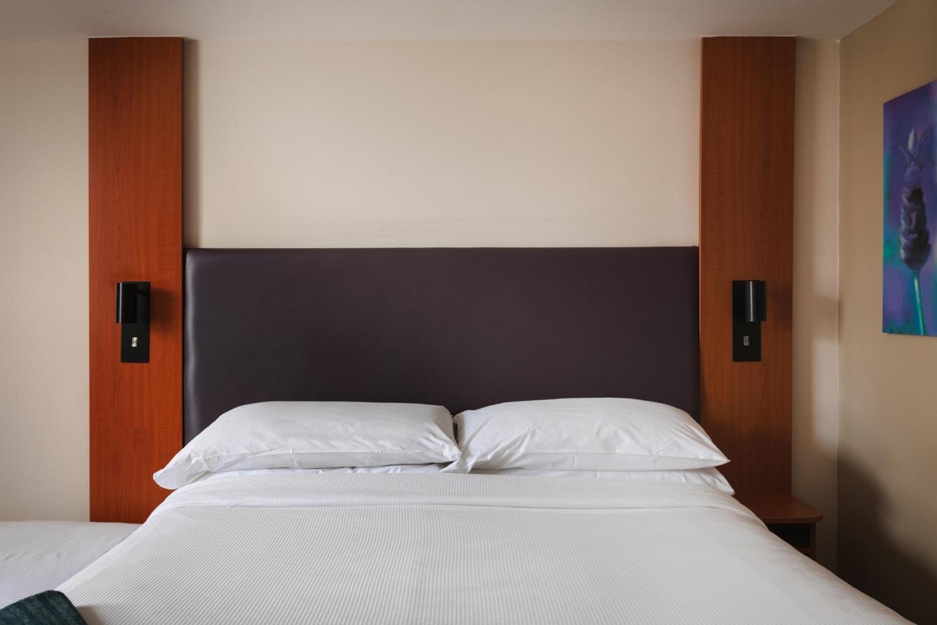 The Highwayman Hotel Chesterfield Exteriör bild