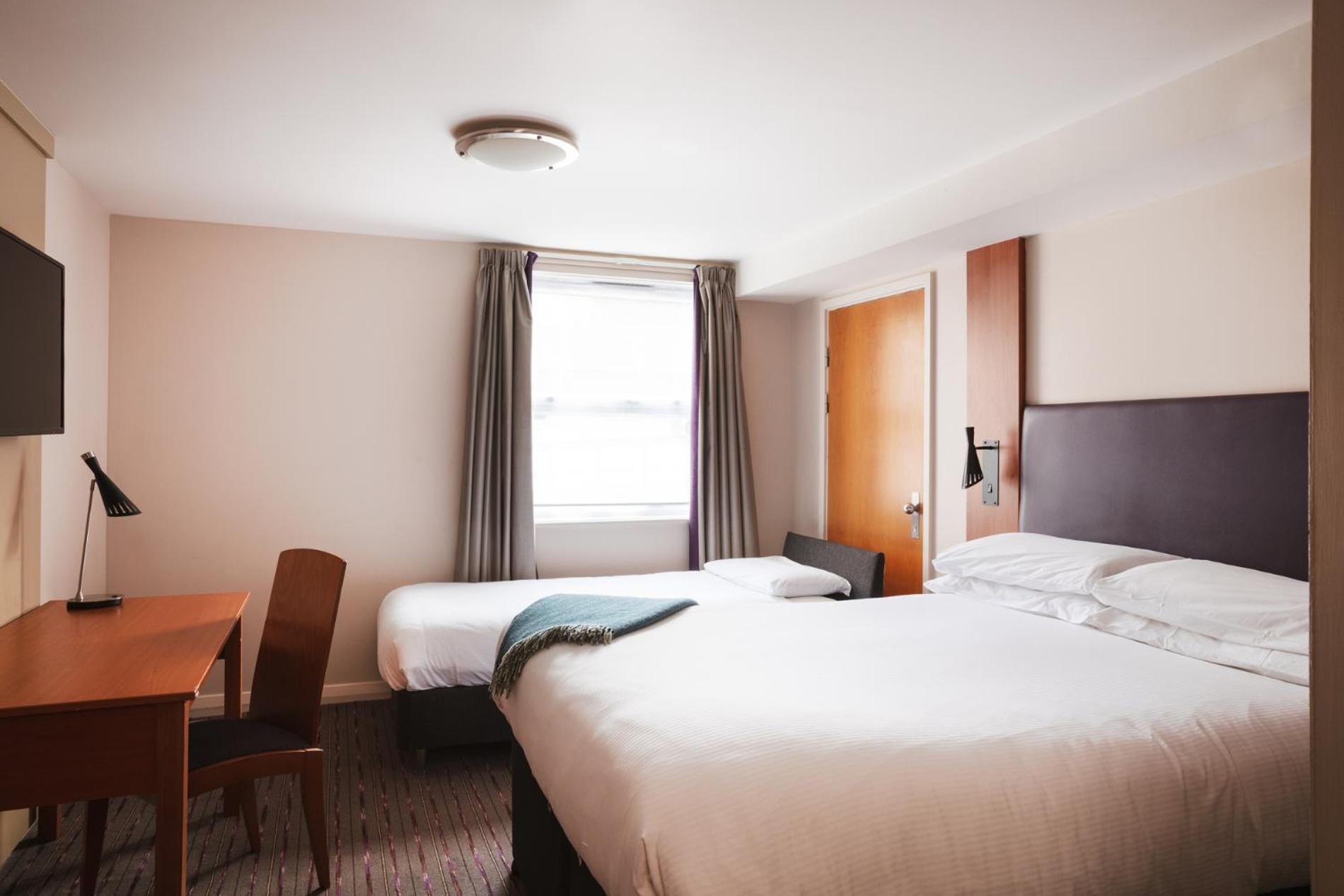 The Highwayman Hotel Chesterfield Exteriör bild